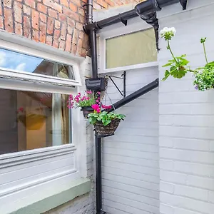  Apartment 8a Wellington Terrace United Kingdom